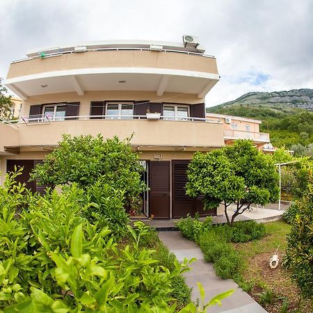 Apartments Vila Masha Petrovac Екстер'єр фото