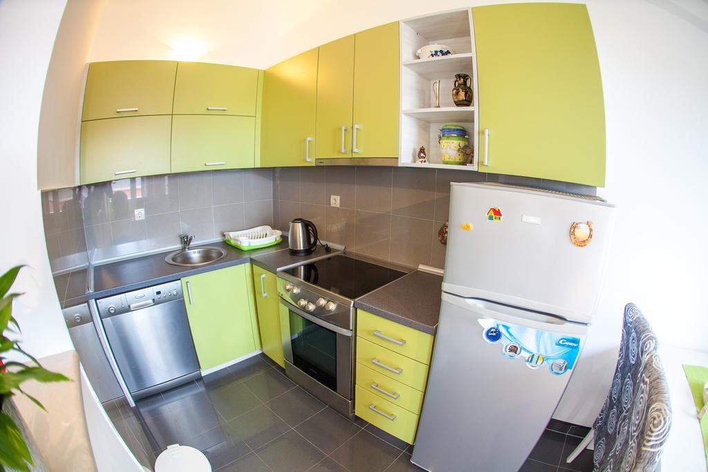 Apartments Vila Masha Petrovac Екстер'єр фото