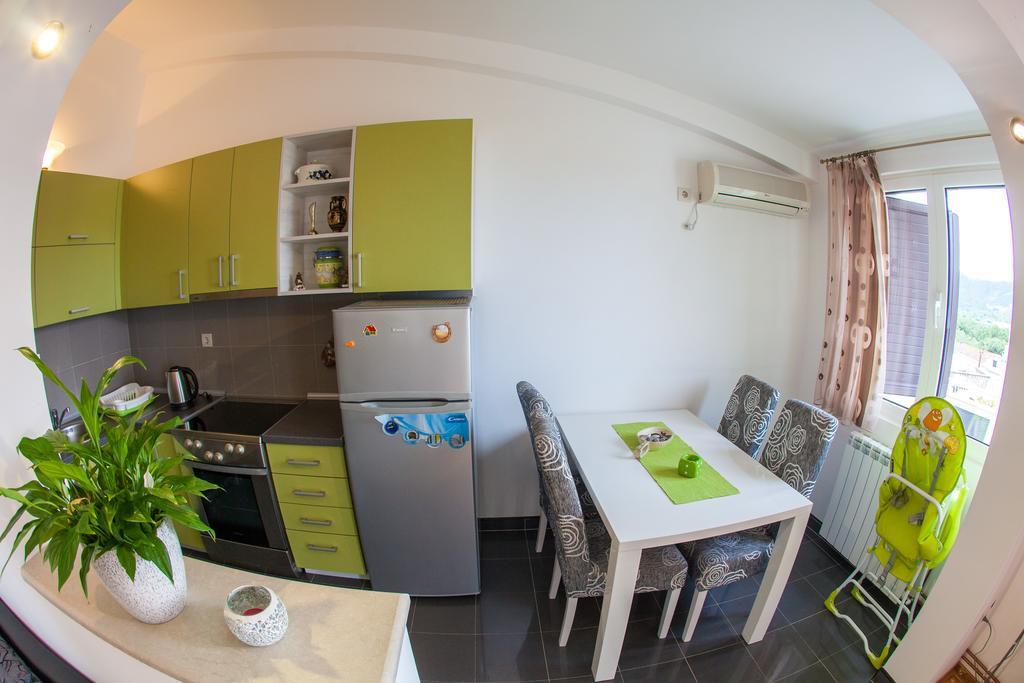 Apartments Vila Masha Petrovac Екстер'єр фото