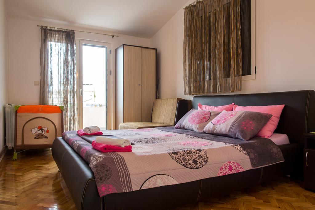Apartments Vila Masha Petrovac Екстер'єр фото