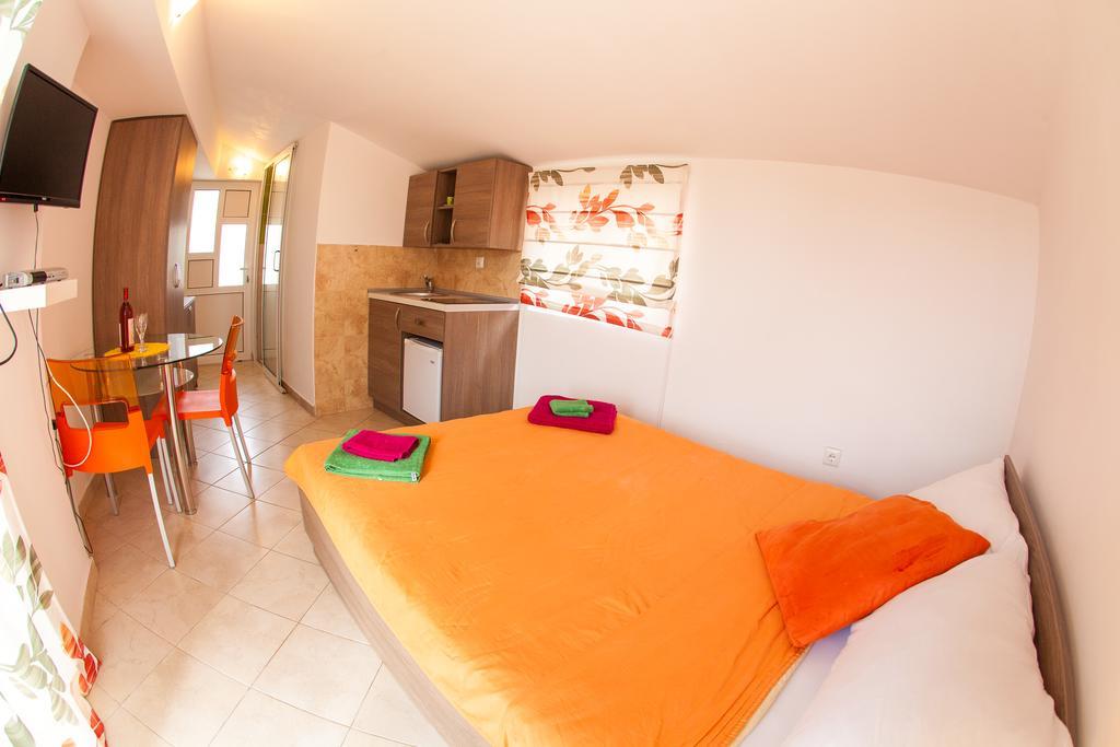 Apartments Vila Masha Petrovac Екстер'єр фото