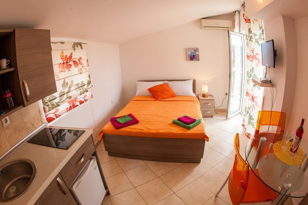 Apartments Vila Masha Petrovac Екстер'єр фото