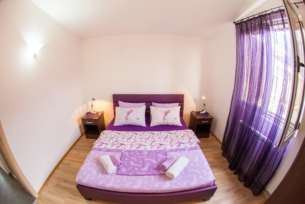 Apartments Vila Masha Petrovac Екстер'єр фото